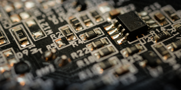 半導体メーカー