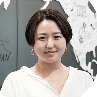 Yeji（イェジ）先生